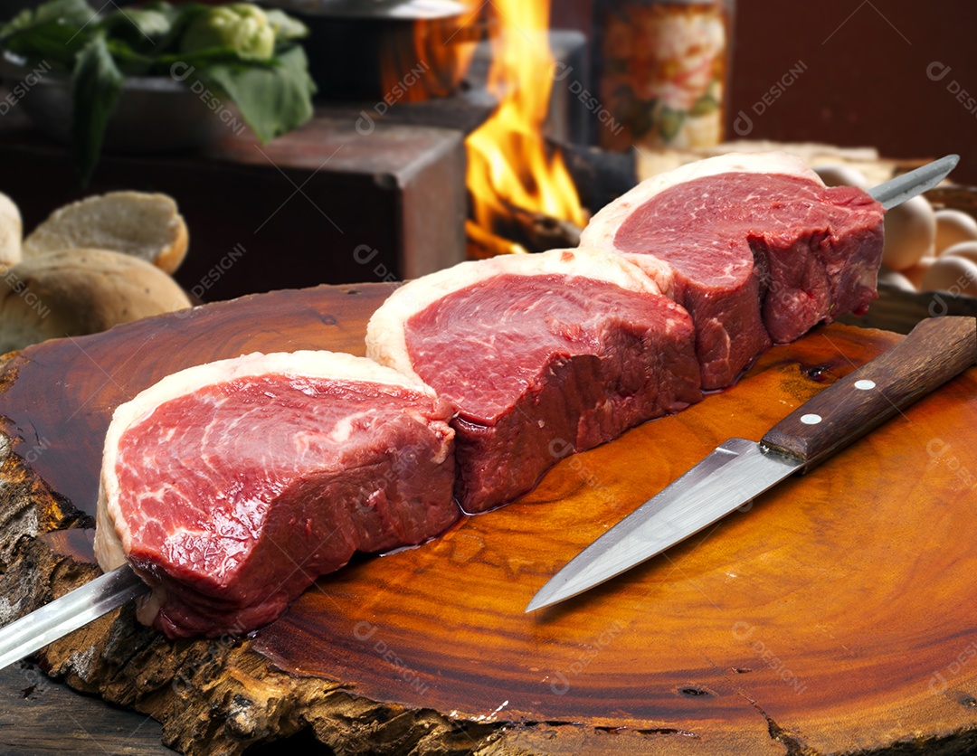 Carne no espeto picanha para assar