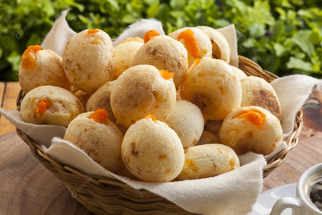 Pão de queijo com cheddar