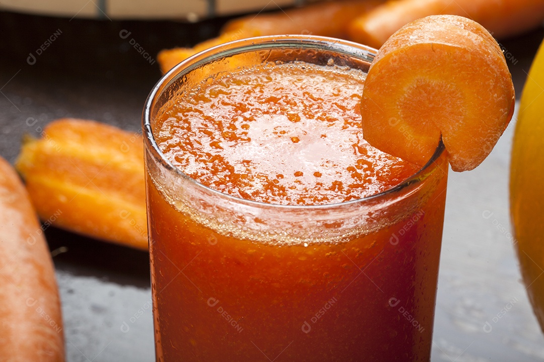 Suco de cenoura muito nutritivo