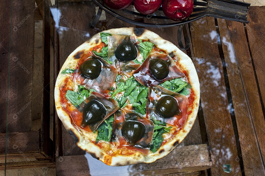 Pizza com presunto de Parma