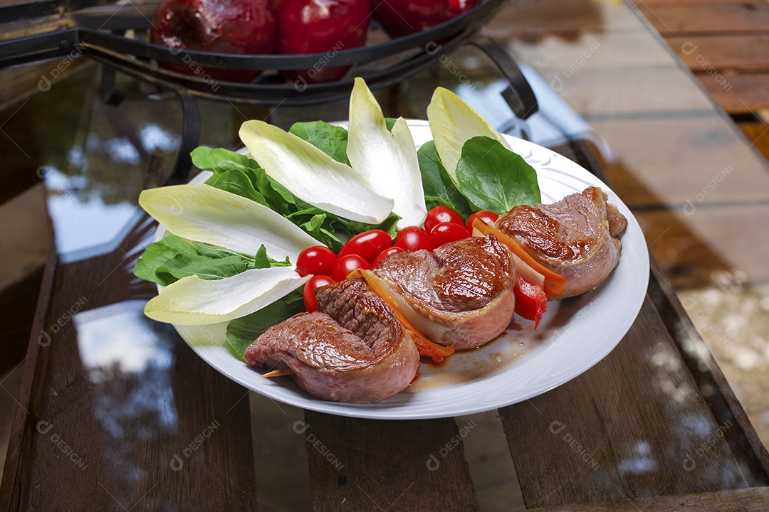 Picanha com salada de folhas