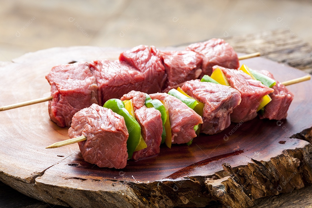Espetinhos de carne