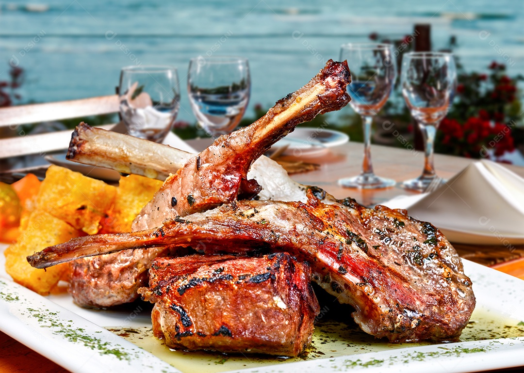 Costeleta de cordeiro assada