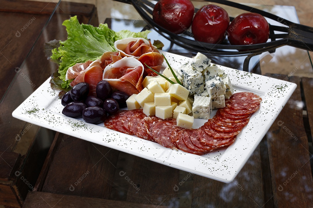 Prato de frios petiscos