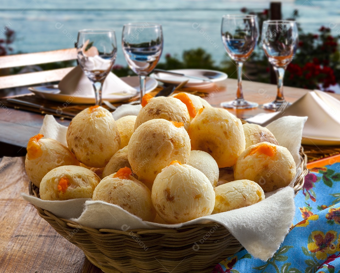 Pão de queijo com cheddar