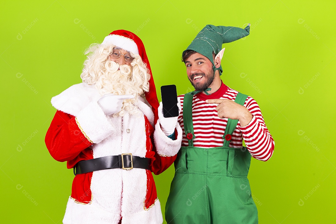 Homens fantasiados de Duende e Papai Noel