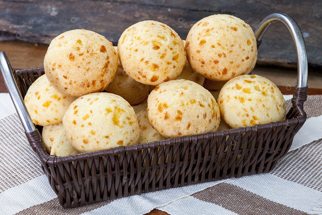 Pão de queijo tradicional