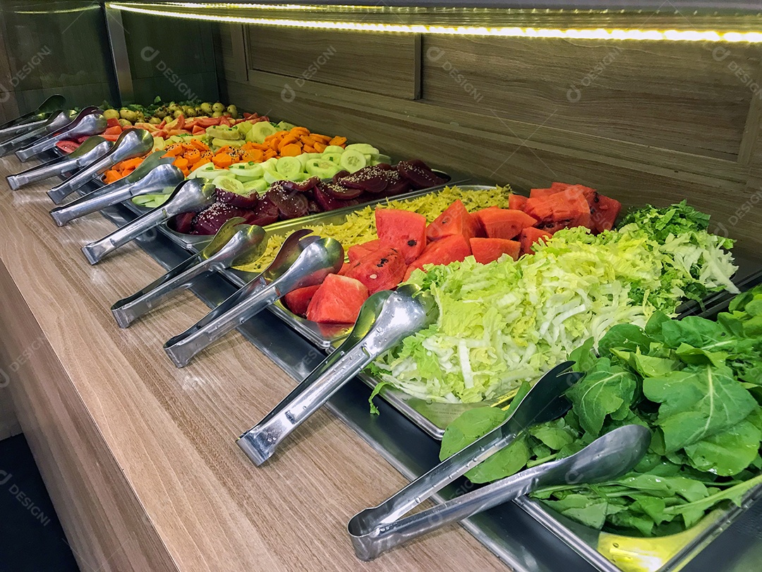 Comida de restaurante self-service de salada