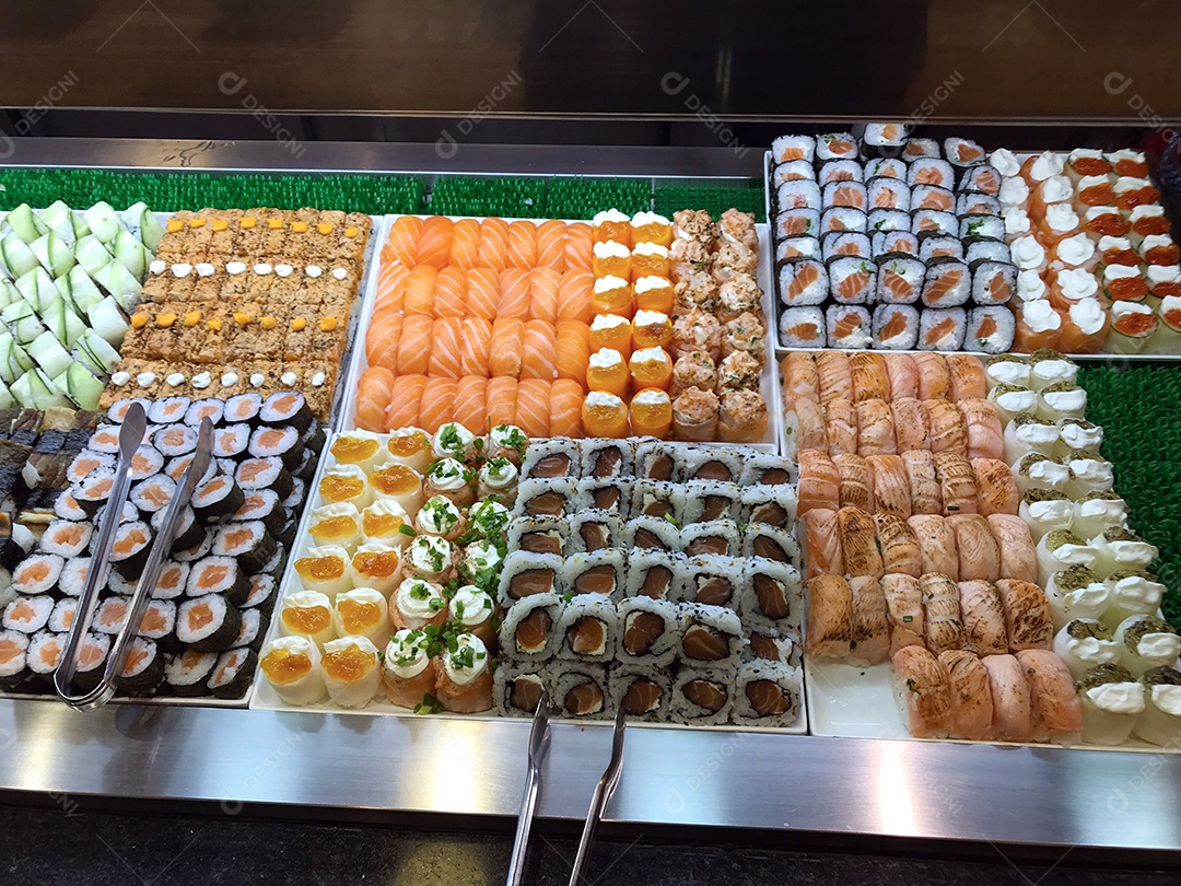 Restaurante self-service japonês e asiático