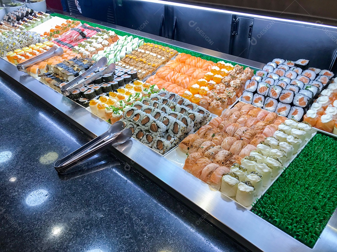 Restaurante self-service japonês e asiático