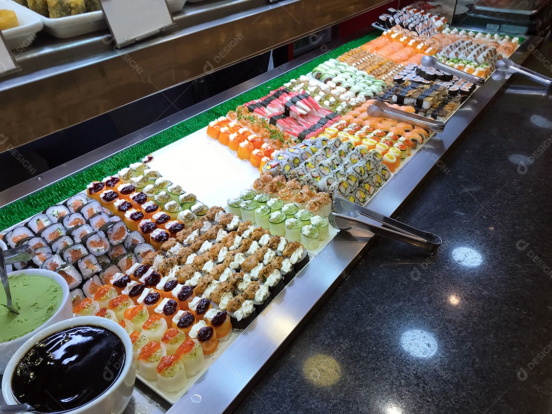 Restaurante self-service japonês e asiático