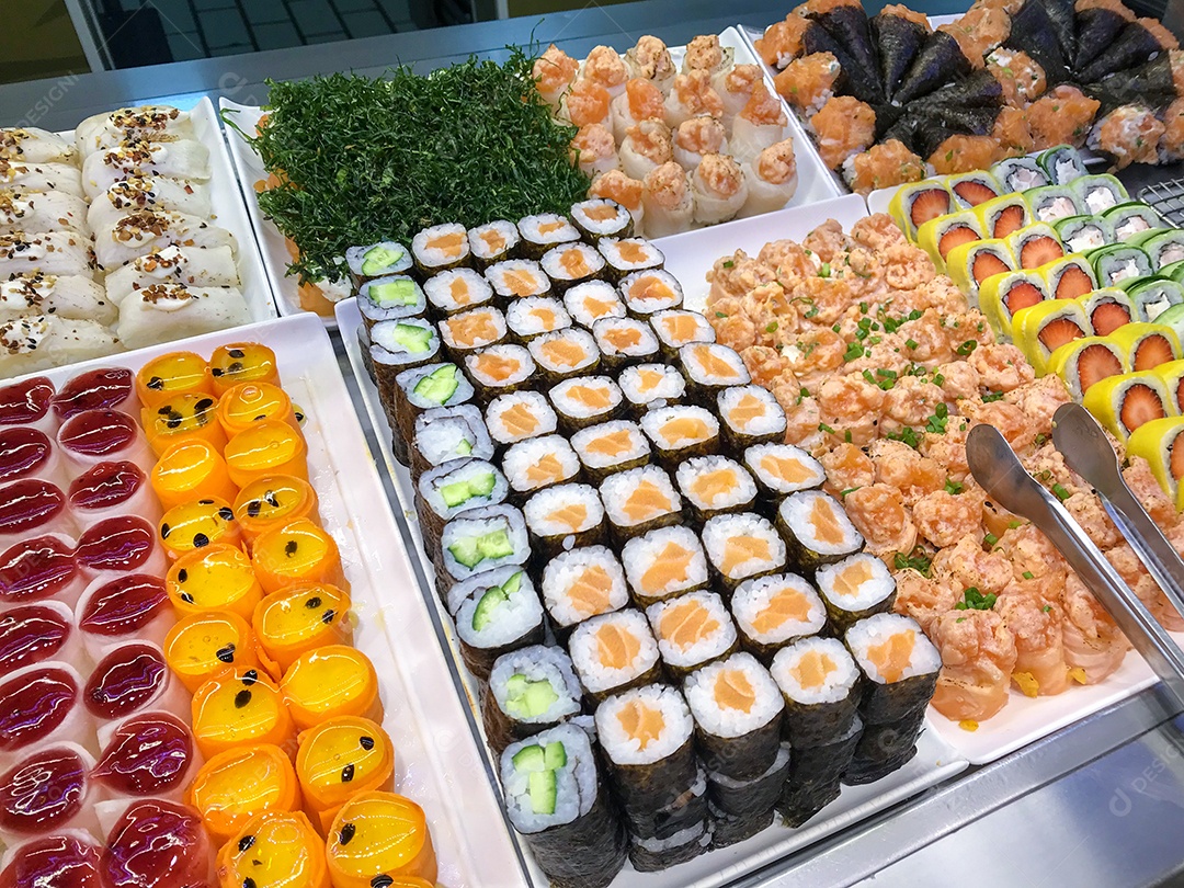 Restaurante self-service japonês e asiático