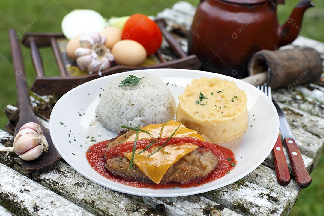 Arroz purê carne com queijo