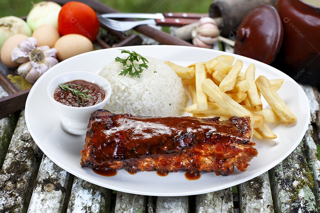 Arroz batata costela assada e molho