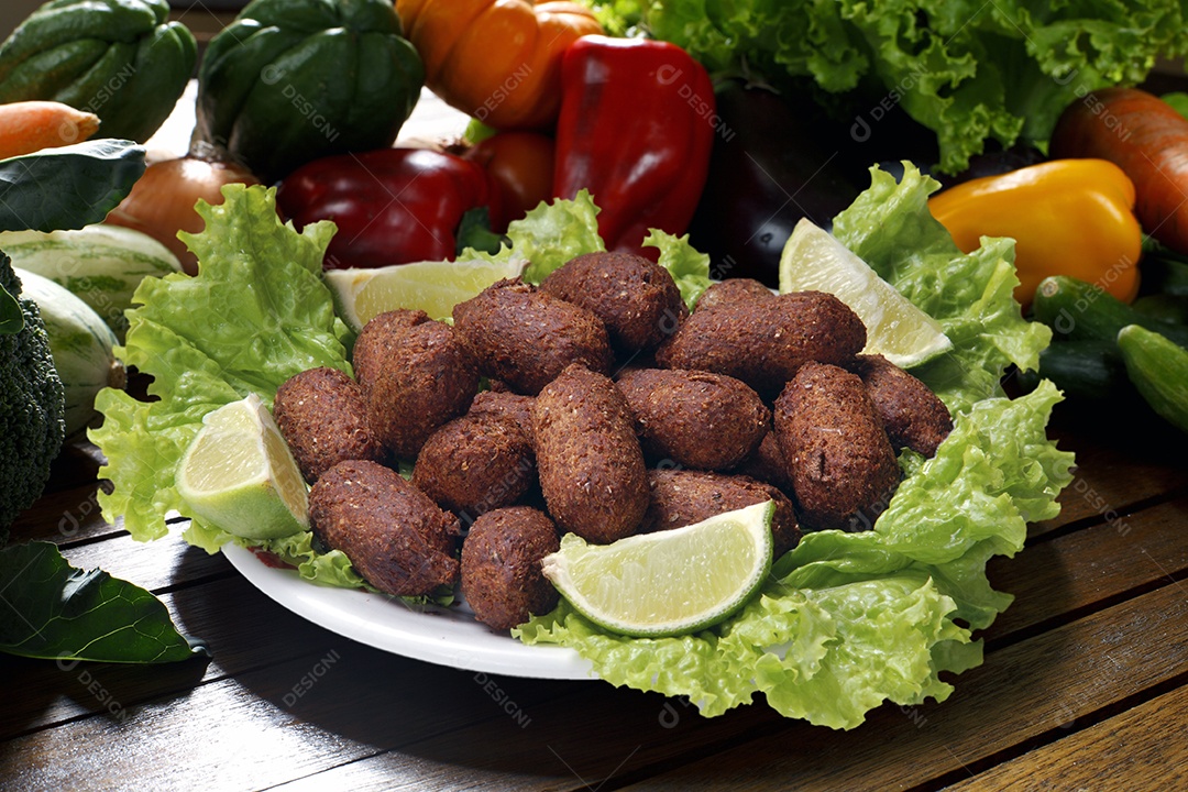 Quibes fritos com limão delicioso