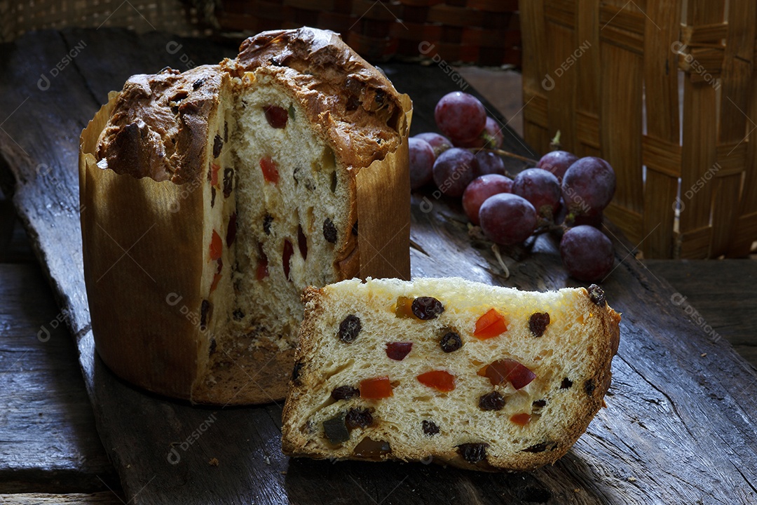 Panetone com frutas cristalizada
