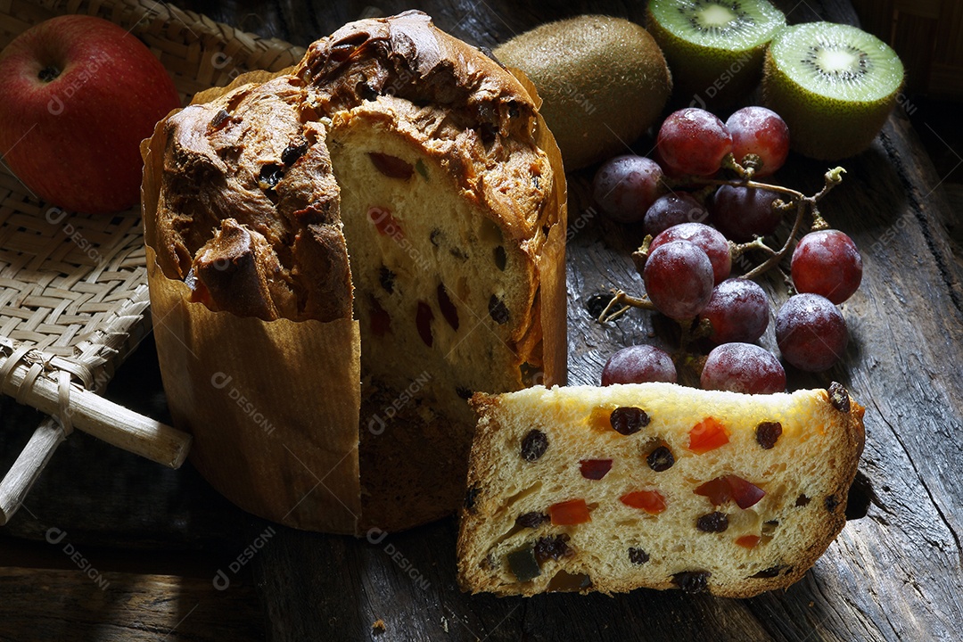 Panetone com frutas cristalizada