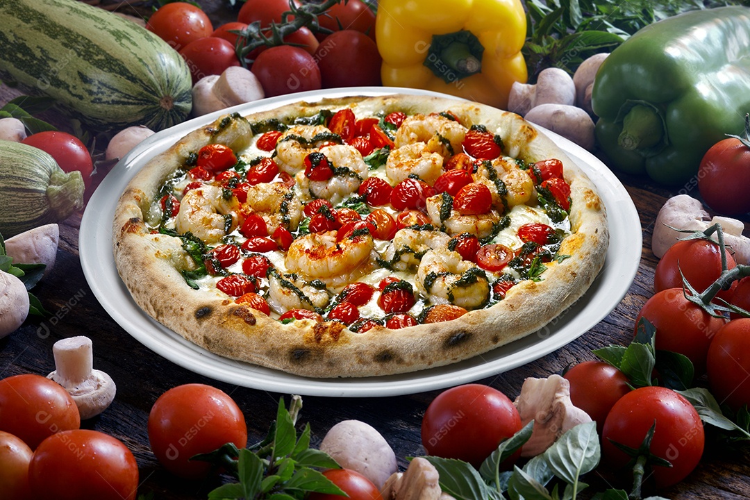 Pizza de camarão com tomate cereja tradicional