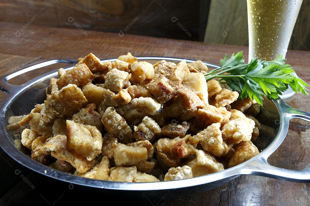 Porção de torresmo