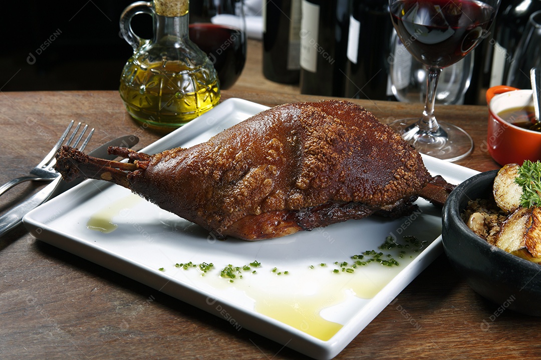 Pernil de porco assado com pururuca