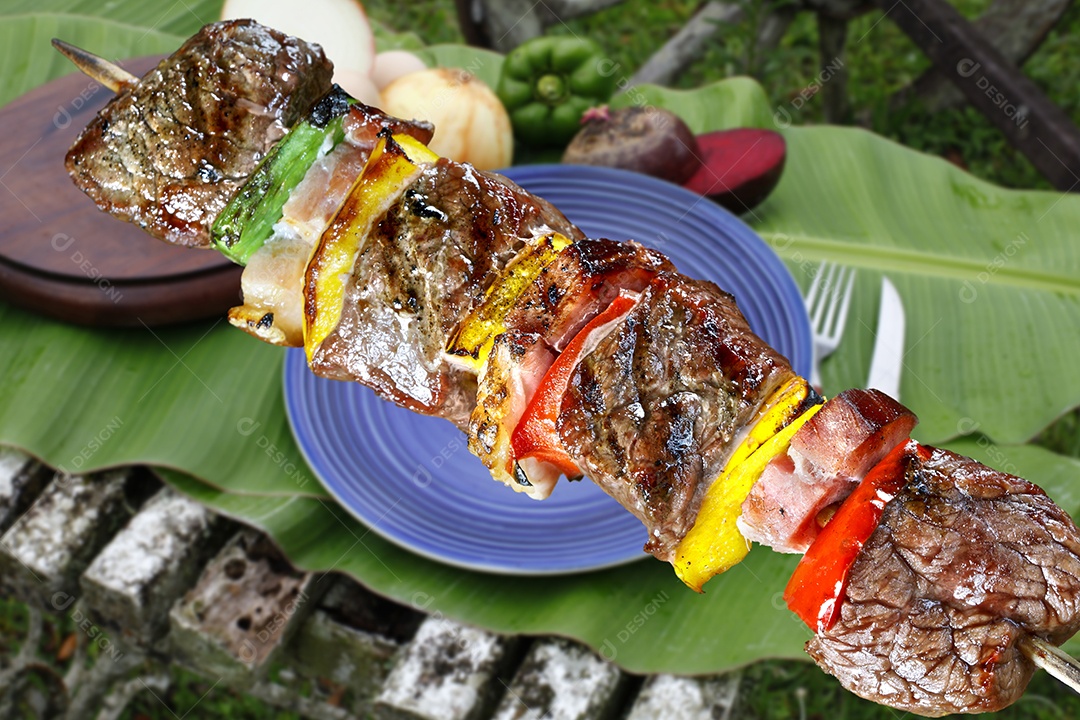 Espeto de carne com vegetais