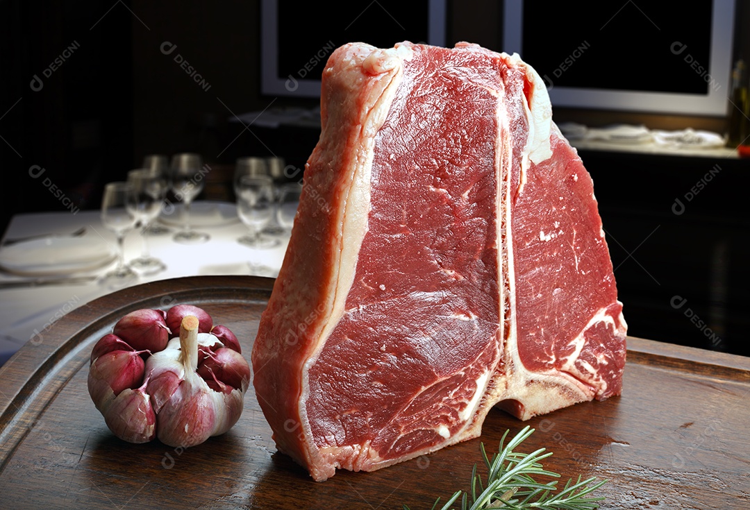 T bone cru feito bife