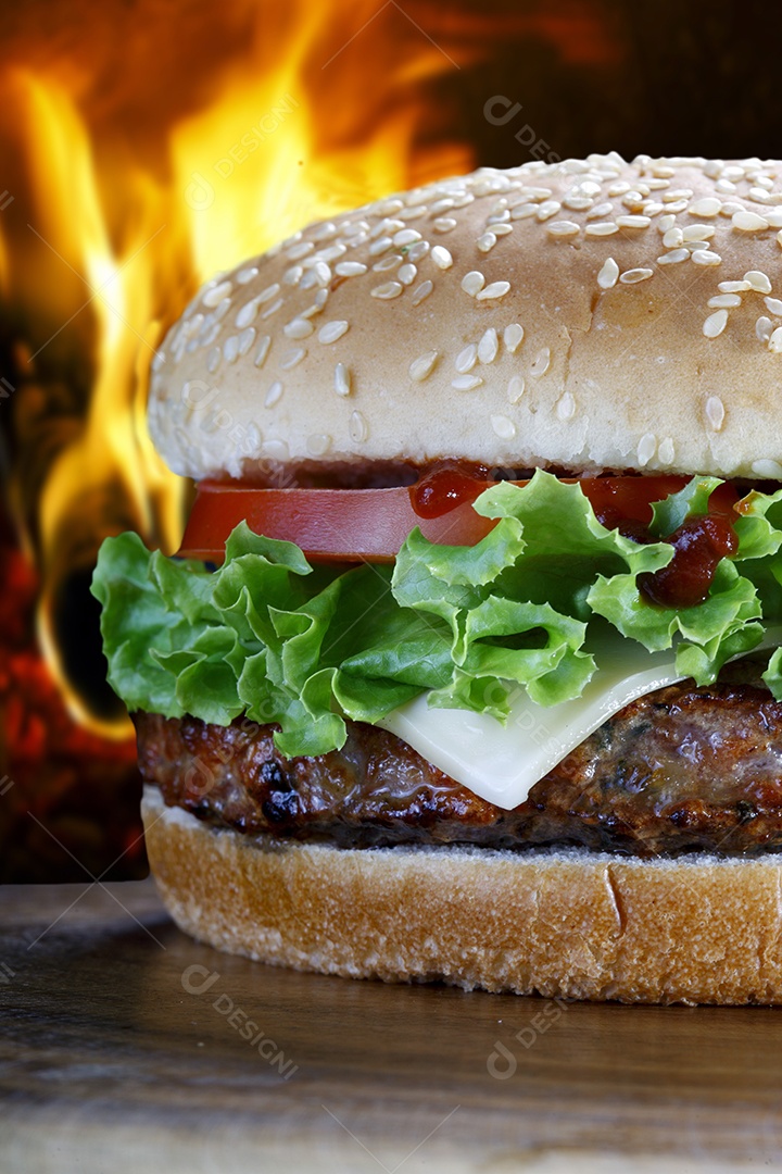 Hamburguer tradicional delicioso