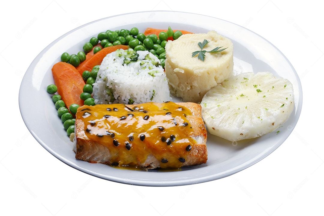 Salmão com guarnições