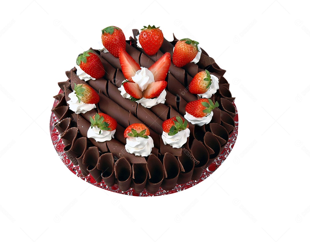 Bolo de aniversário de morango com chantilly e chocolate