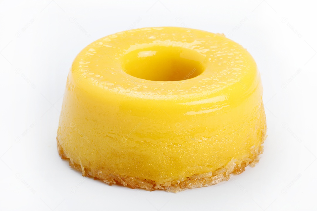 Quindim saborosa sobremesa feita com ovos