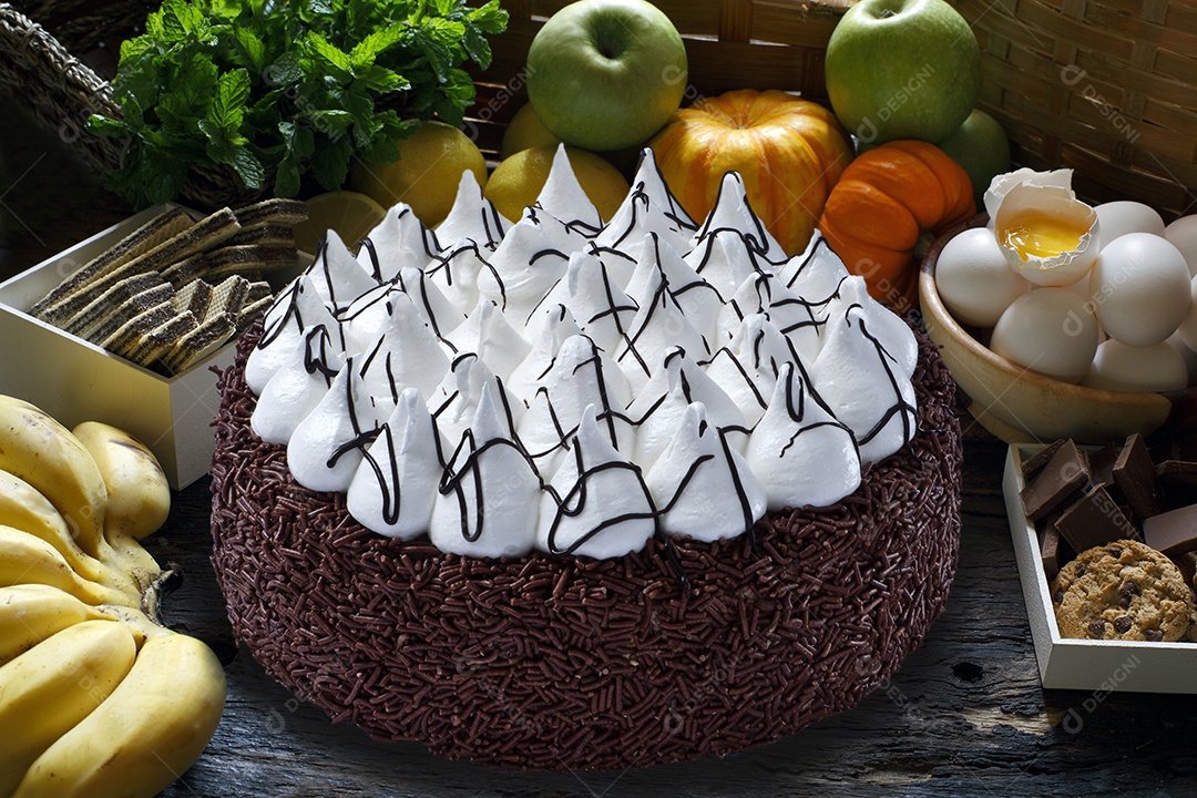 Bolo de chocolate com granulado