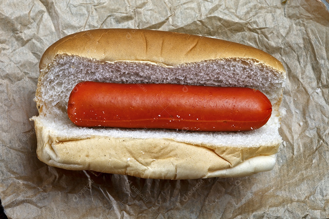 Pão com salsicha delicioso