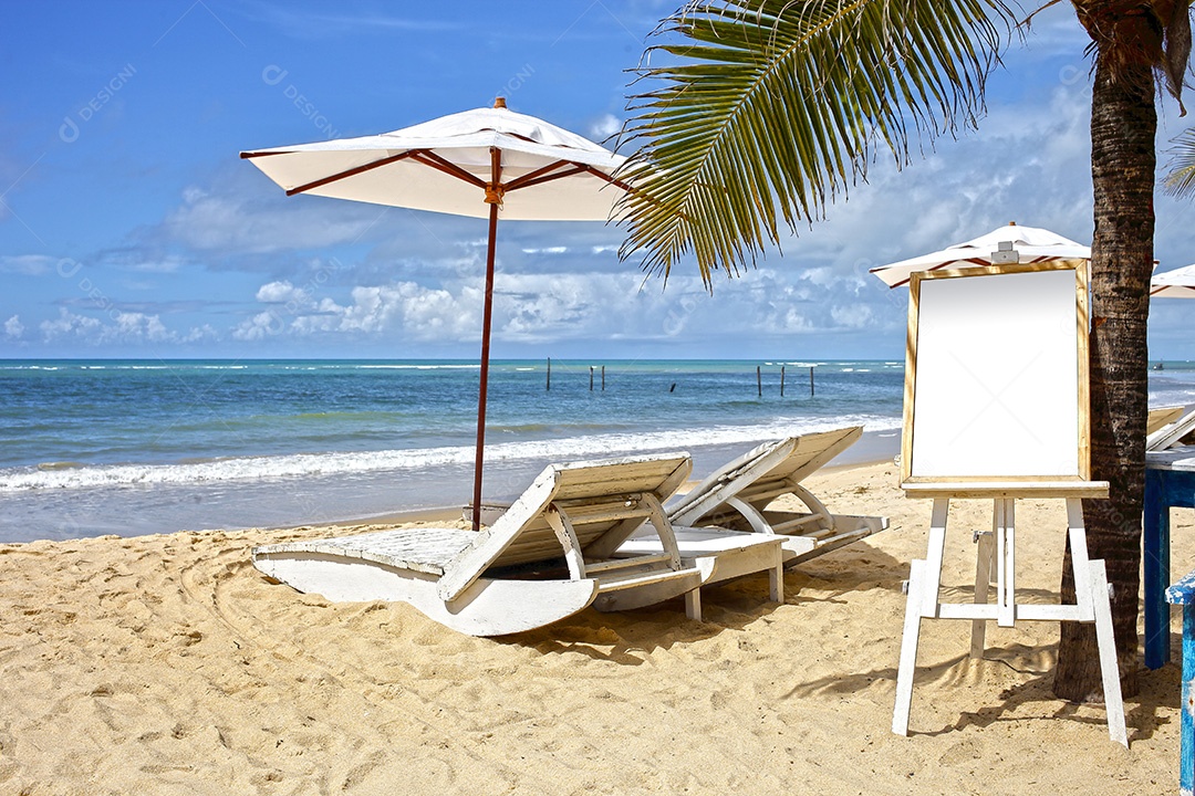 Cadeira de praia e guarda chuva