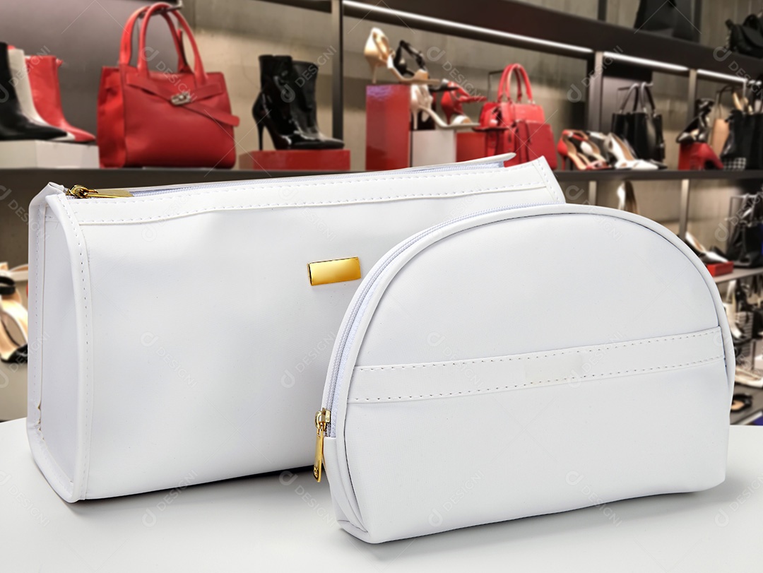 Bolsa necessaire branca para uso diverso