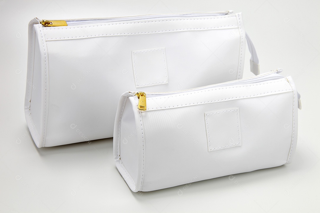 Bolsa necessaire branca para uso diverso