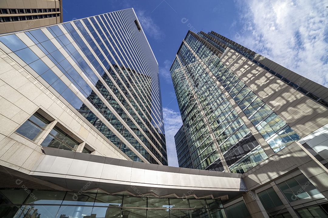 Arranha céus no centro de Chicago marina city