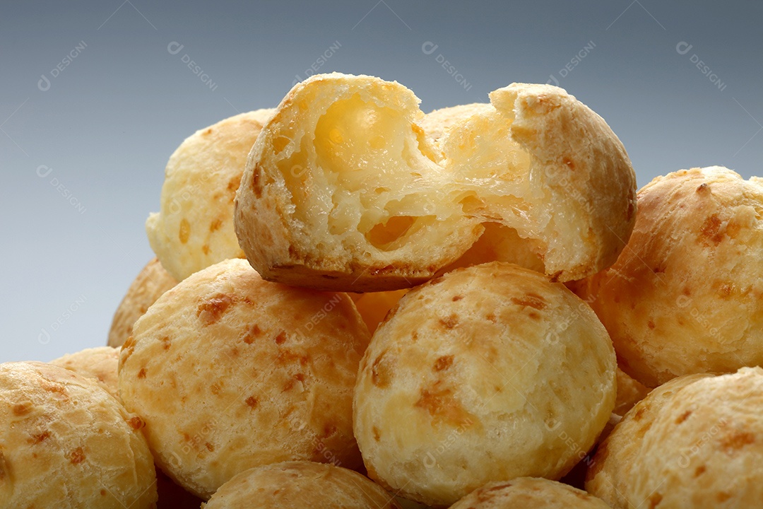 Pão de queijo tradicional
