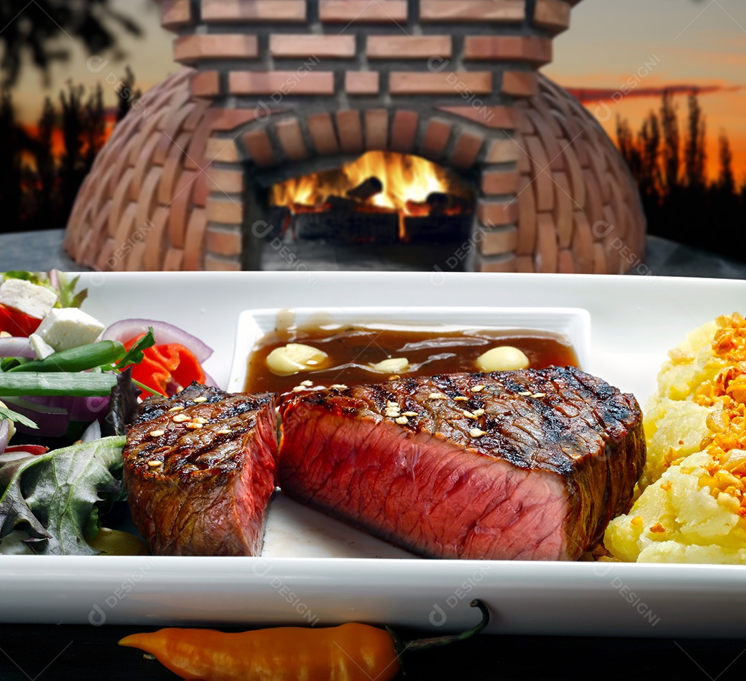 Prato com deliciosa carne assada