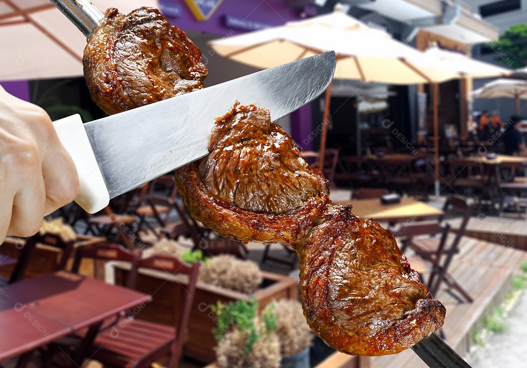 Corte de picanha assada no espeto