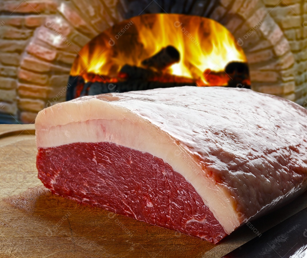 Peça de picanha crua para churrasco