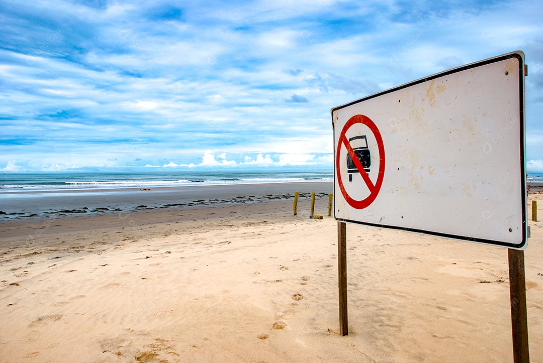 Placa carro proibido na praia
