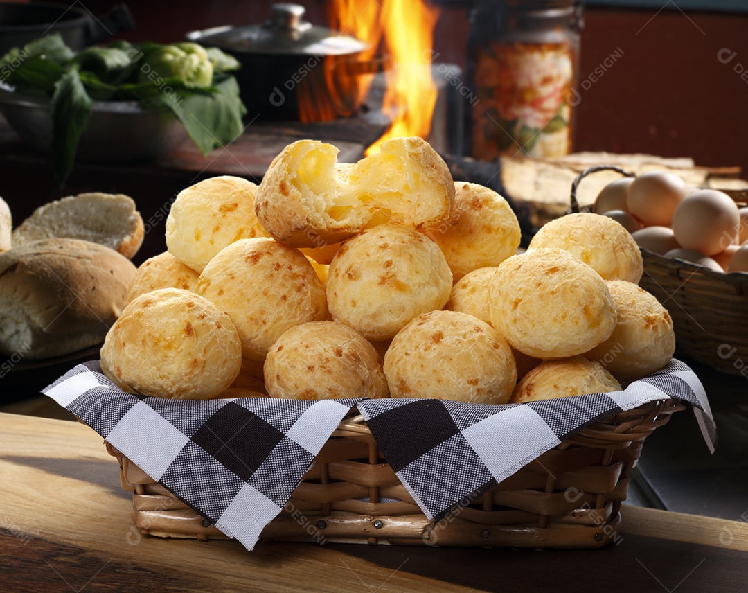Cesta de pão de queijo