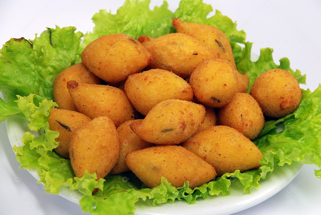 Coxinha de frango com porção deliciosa