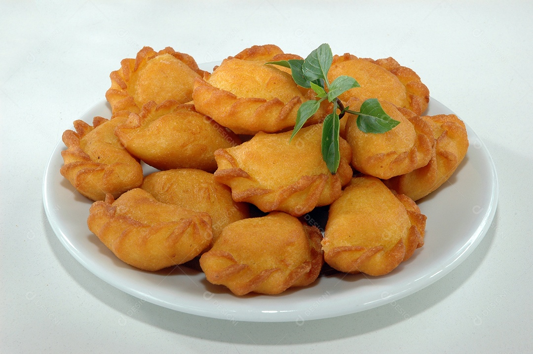 Pastel de angu com milho comida brasileira