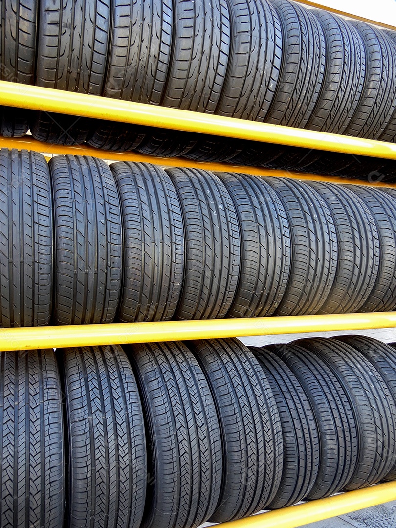 Pneus novos na loja