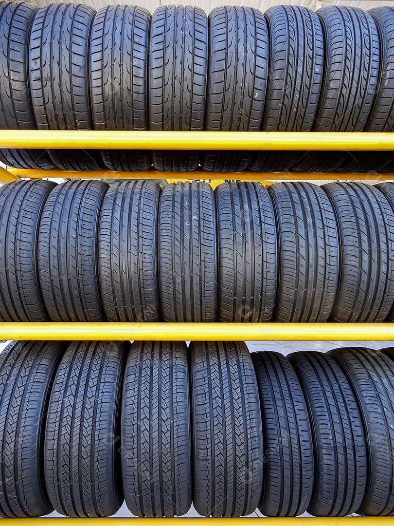 Pneus novos na loja