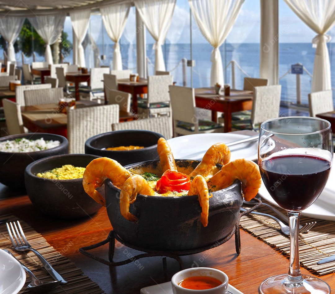 Moqueca de camarão cremosa