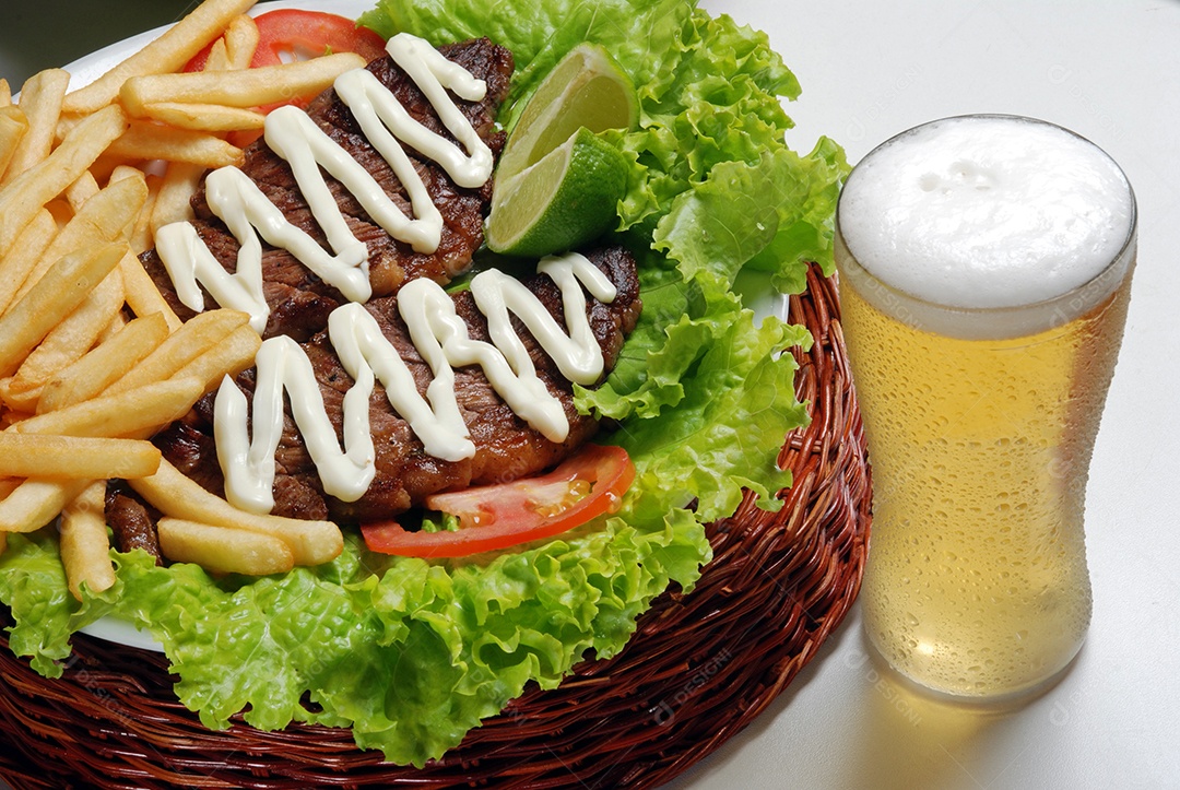 Picanha batata frita cerveja salada e catupiry