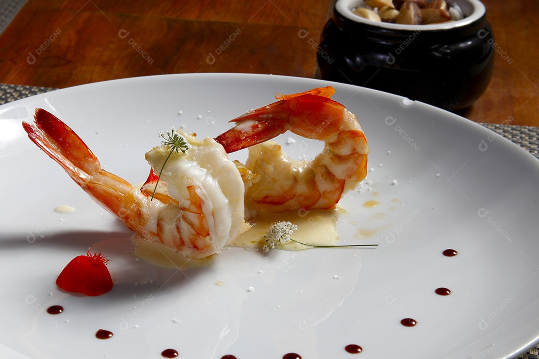 Alta gastronomia camarão grande
