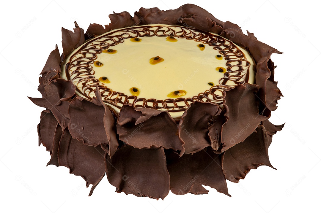 Bolo de chocolate com cobertura de maracujá